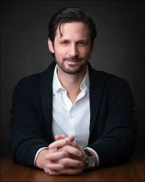 Portrait of Ben Meer.