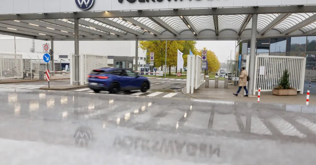 Volkswagen ‘Must Act Quickly’ After Largest Loss in Over a Decade
