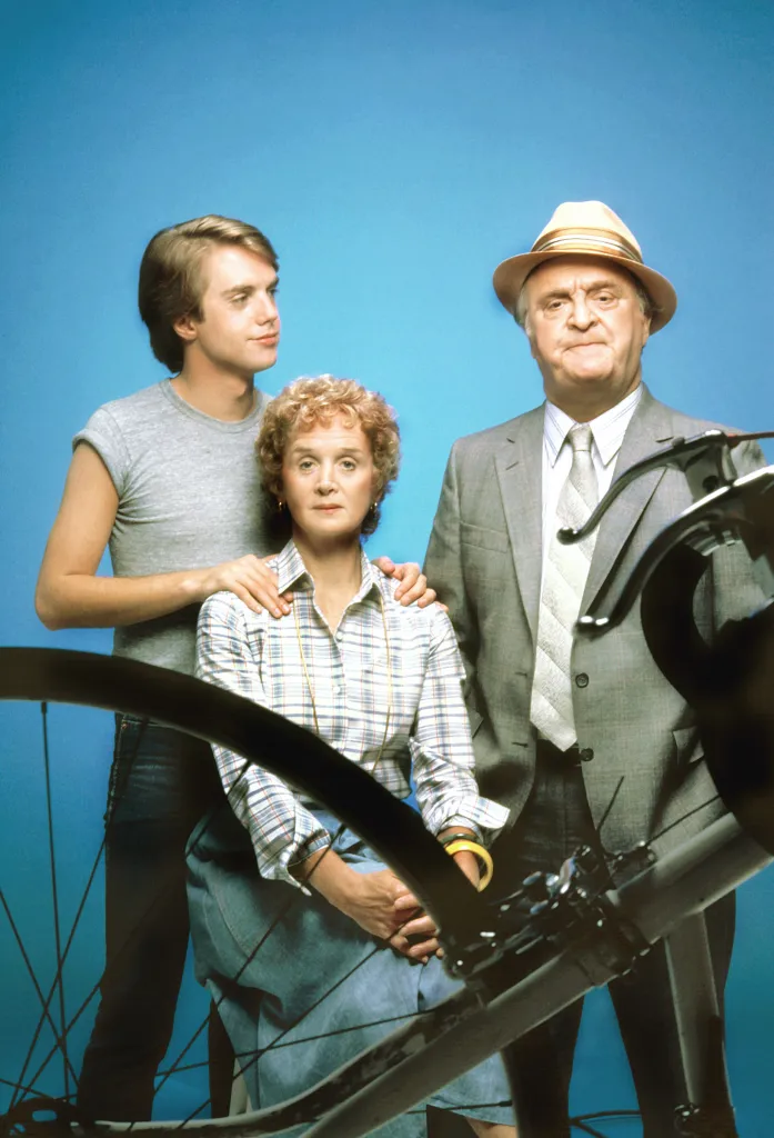 Shaun Cassidy, Barbara Barrie, and Vincent Gardenia posing in a publicity photo for Breaking Away.