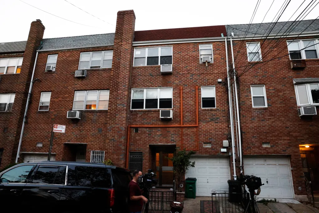 The exterior of the walk-up apartment building on 59th Street where Bryan Wong was found unconscious.