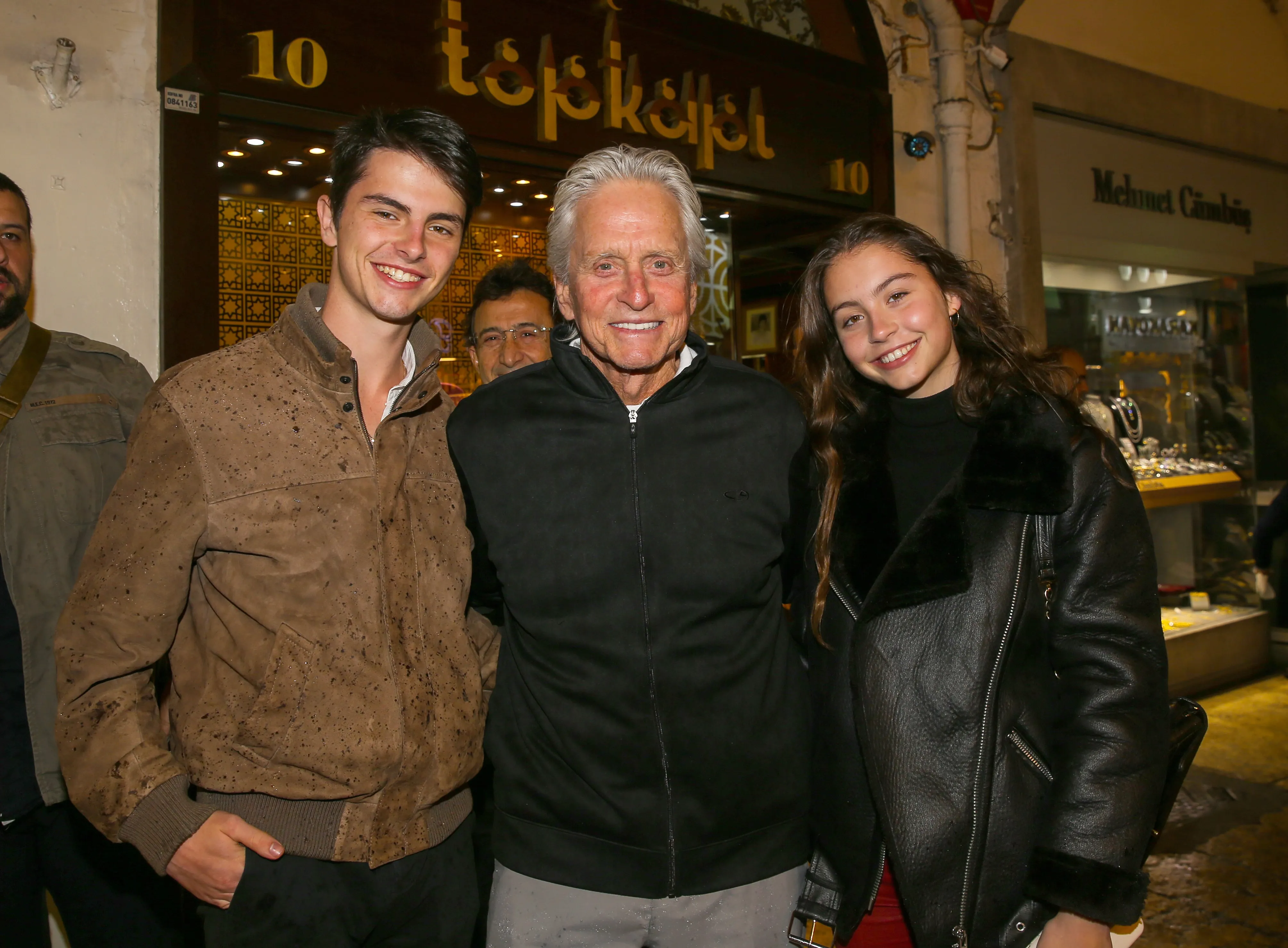Michael Douglas with his kids