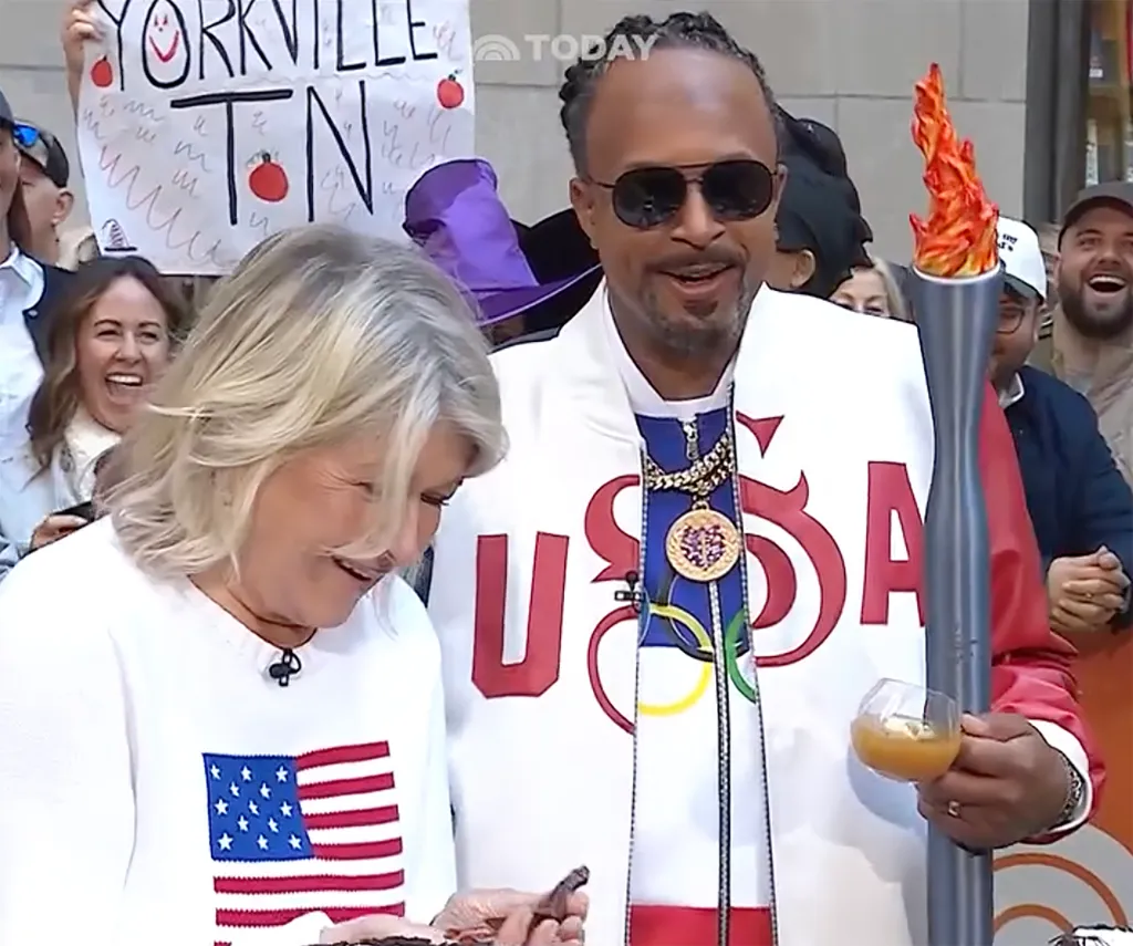 Martha Stewart and Snoop Dogg together during a Today segment.