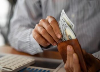 Dear Abby: I loaned a ‘friend’ of mine thousands of dollars — she still hasn’t paid me back