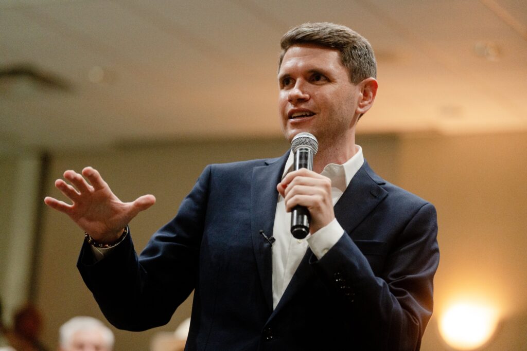 Senate Republicans are getting smoked in fundraising