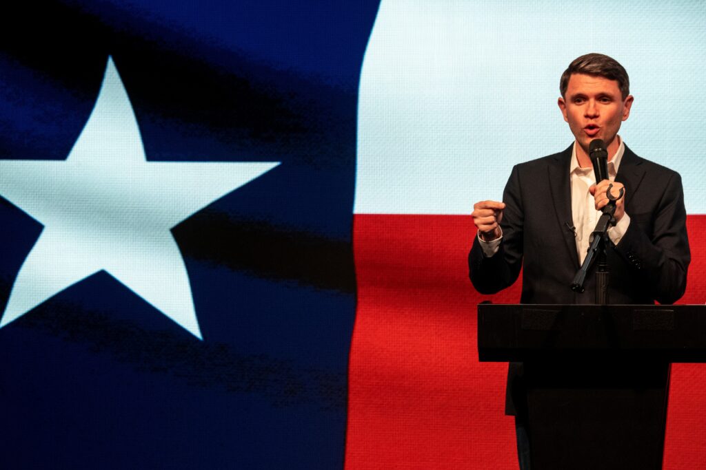 Why Republicans’ massive cash advantage is evaporating on the airwaves
