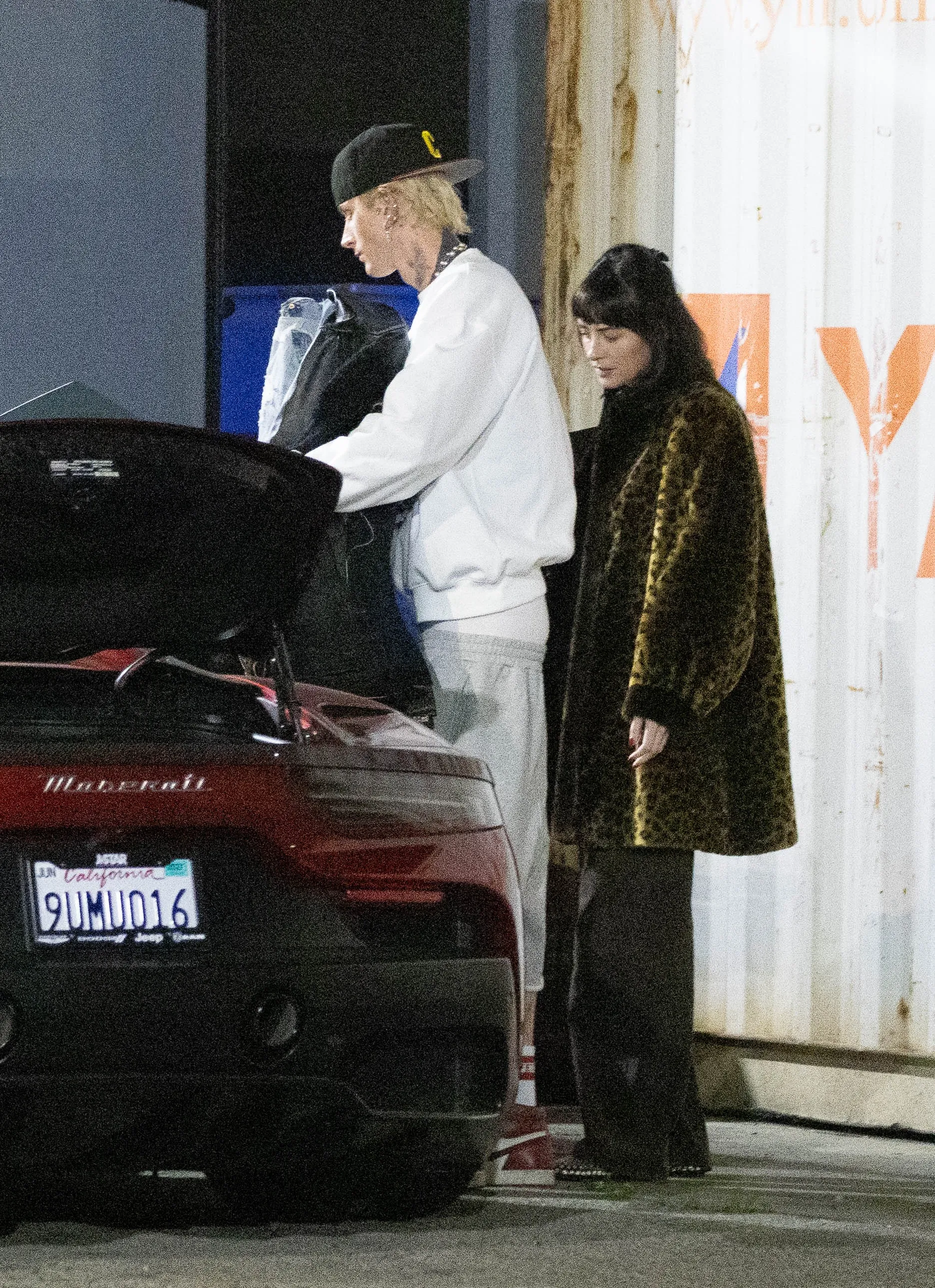 Machine Gun Kelly and Dakota Johnson.