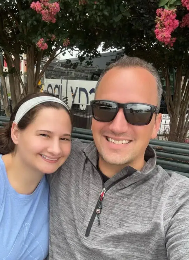 Gypsy Rose Blanchard and Ken Urker posing for a selfie outdoors.