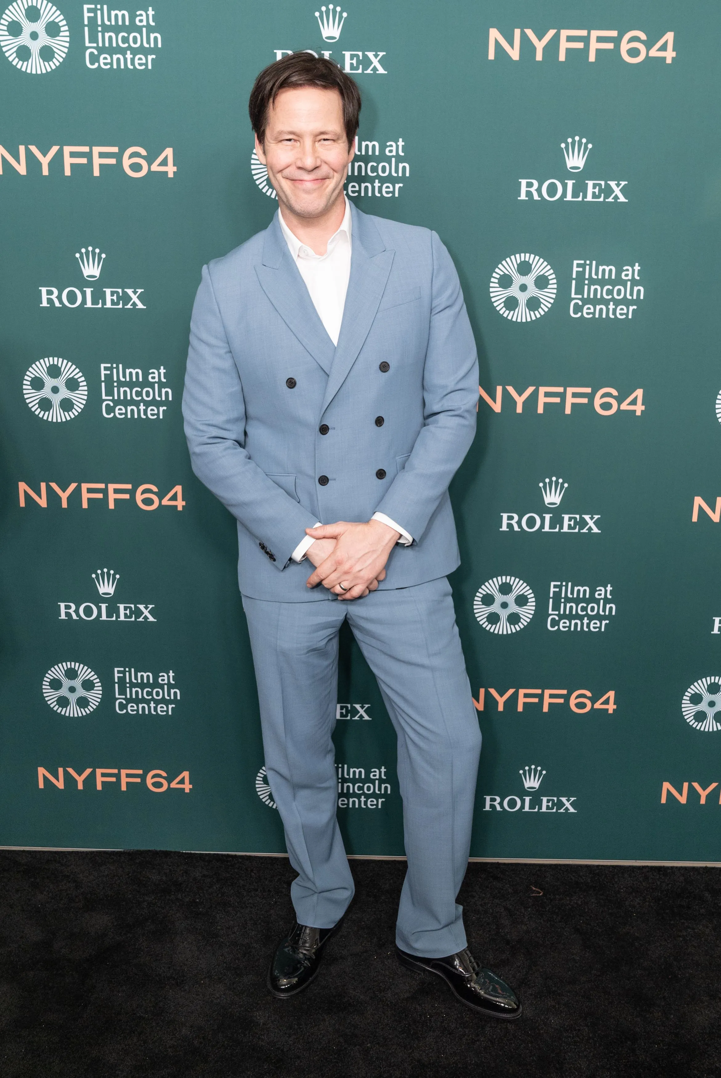Ike Barinholtz.