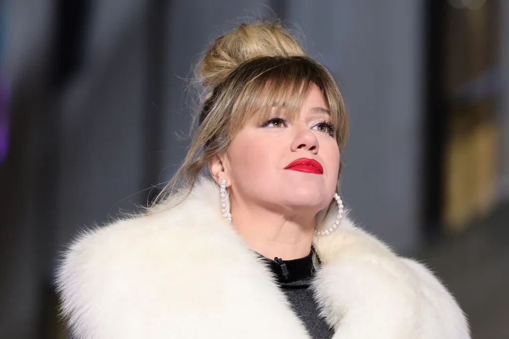 Kelly Clarkson performs during the Rockefeller Center Christmas Tree Lighting Ceremony.