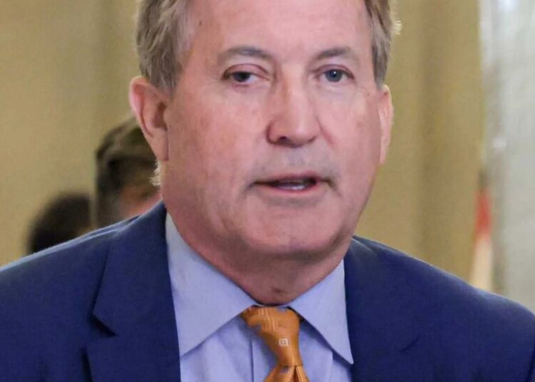 Ken Paxton overwhelmed by mockery after drawing a rally crowd of just dozens