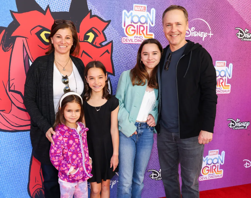 Kim Painter, Nixie Lowe, Fiona Lowe, Mabel Lowe and Chad Lowe pose on the red carpet at the premiere of Marvel's