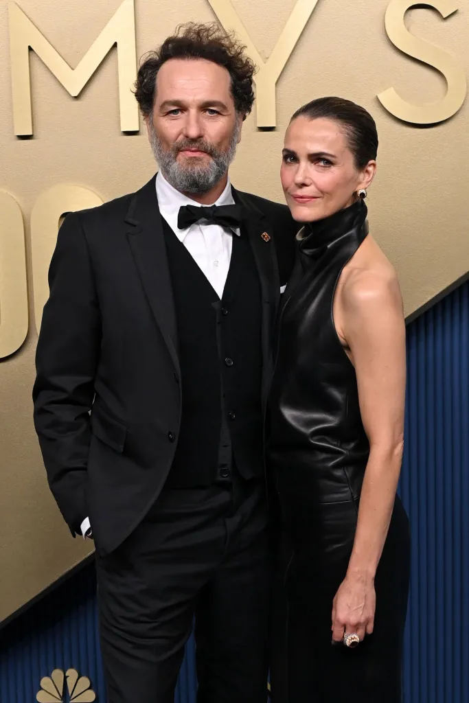 Matthew Rhys and Keri Russell on the red carpet.