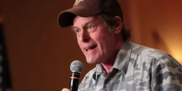 MAGA rock star lobs veiled threat at Dems during Trump rally: ‘That’s the goal!’