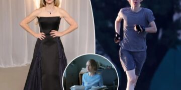 Amanda Seyfried faces harsh criticism as viewers rip her behavior in Elizabeth Holmes documentary