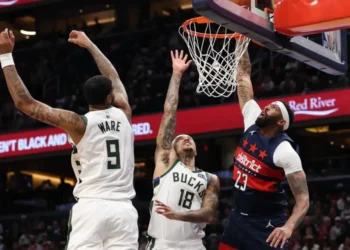 Trump admin aide booed out of NBA arena after throwing drink at fan in wild video: report