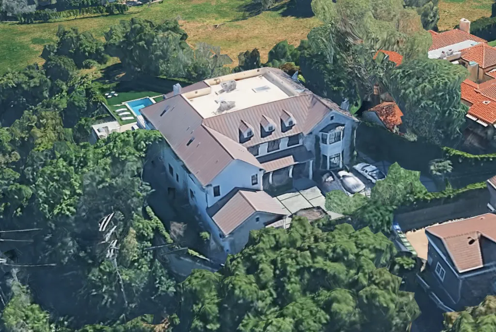 An aerial view of 22 Oakmont Drive in Los Angeles.