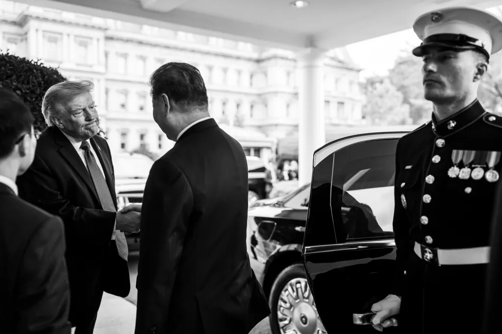 President Donald J. Trump shakes hands with Chinese President Xi Jinping.