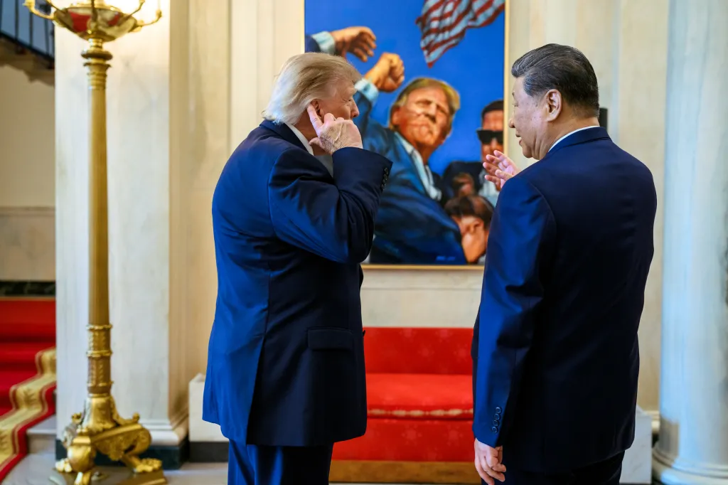 President Donald J. Trump speaks with President Xi Jinping of China on the State Floor of the White House during a State Arrival ceremony.