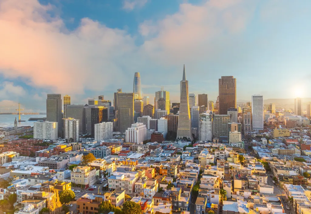 Scenic view of downtown San Francisco, California at sunrise.
