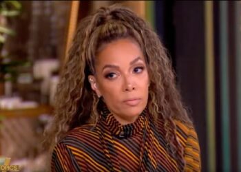 ‘The View’: Sunny Hostin Warns Bill Maher to Stop Criticizing Trump or ‘He’s Never Going to Get a Compliment About His Ass’