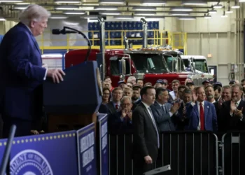 ‘Five-alarm fire’: GOP insiders air startling theory about embattled Senate candidate