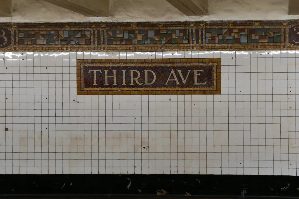 Third ave subway stop