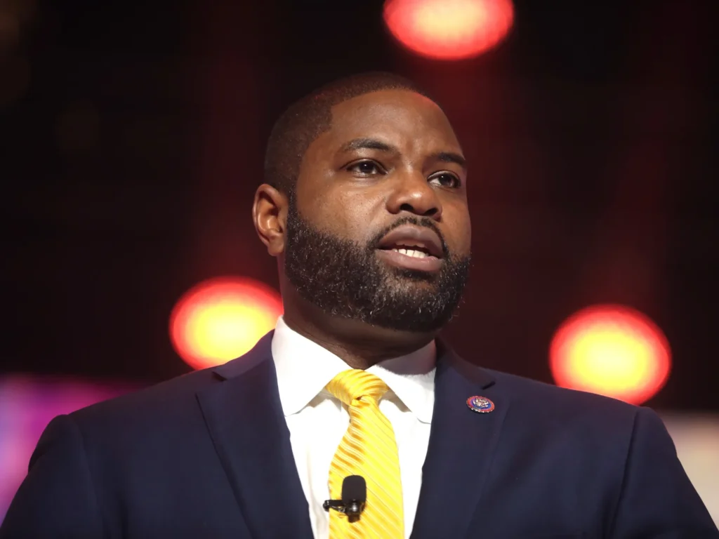 Byron Donalds accused of ‘threatening to arrest’ his GOP ex-rival during public event