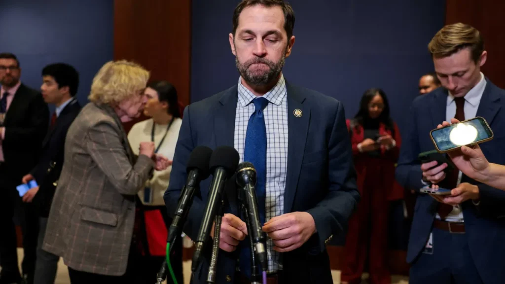Alarm after Dems receive letters with ‘suspicious substance’: ‘Deeply disturbing’