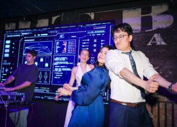 I Went to a Weird Party About Data Centers, With Hundreds of People Who Love Them