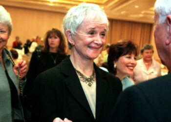 Barbara Barrie, ‘Breaking Away’ star and actor who was not just any on-screen mom, dies at 95