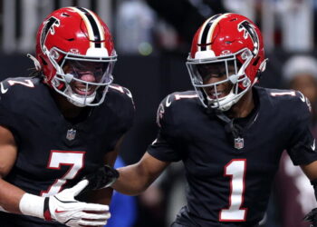 Falcons posted a profile pic featuring their throwback logo. The reaction probably wasn’t what they expected