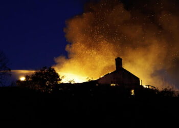 ‘All I could see was flames’: Norte fire hollows out Orange County homes