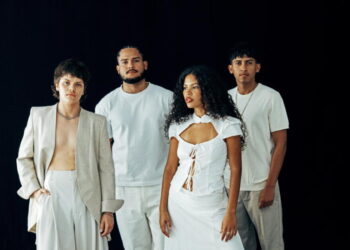 Puerto Rican band Chuwi wooed Bad Bunny fans on his world tour. They go mask off in ‘Libertad’