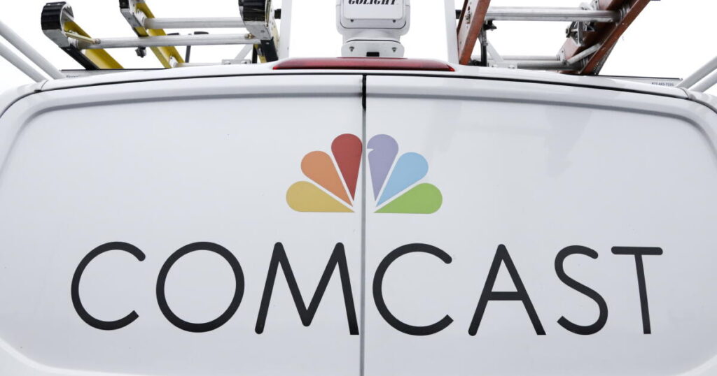 Comcast to cut cable jobs, take $1-billion-plus charge as broadband losses deepen