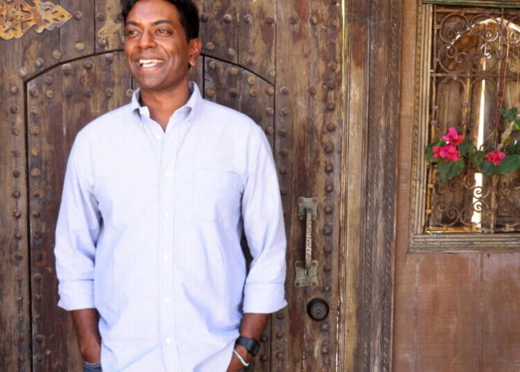 This ‘Modern Family’ writer will be L.A.’s ‘first gentleman’ if Raman is elected mayor