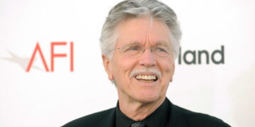 Tom Skerritt, Emmy-winning actor known for ‘Picket Fences,’ ‘Alien’ and ‘Top Gun,’ dies at 93