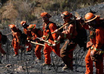 As Bryson fire reignites trauma in Malibu, neighbors lean on one another