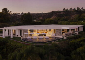 Minecraft creator asks $70 million for Beverly Hills mansion with 15 bathrooms, private nightclub