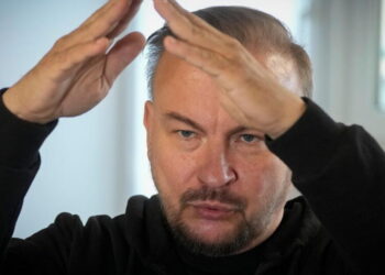 Presidential adviser says Ukraine is in talks to lift speed limit on military satellite network