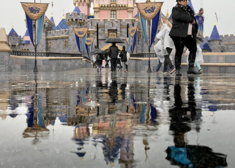 Torrential rains hit Orange County, sends visitors scrambling for cover at Disneyland