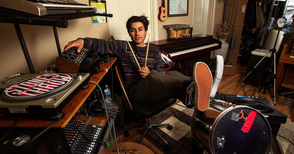 Los Retros frontman Mauri Tapia charged with unlawful acts on a child