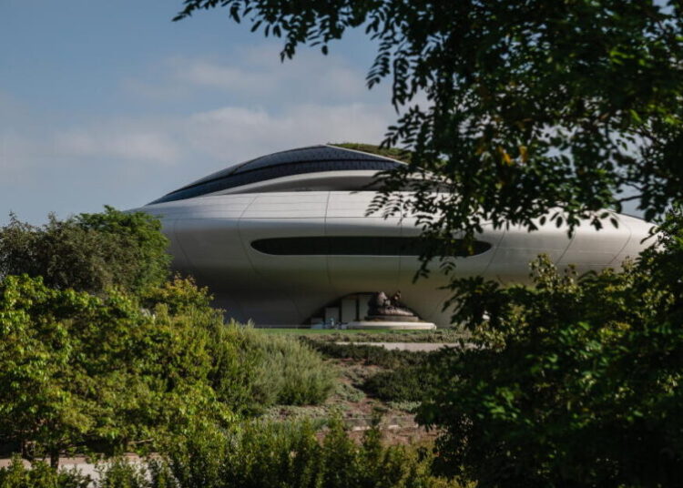 Lucas Museum’s ‘habitat’ garden woefully misses the mark on native plants