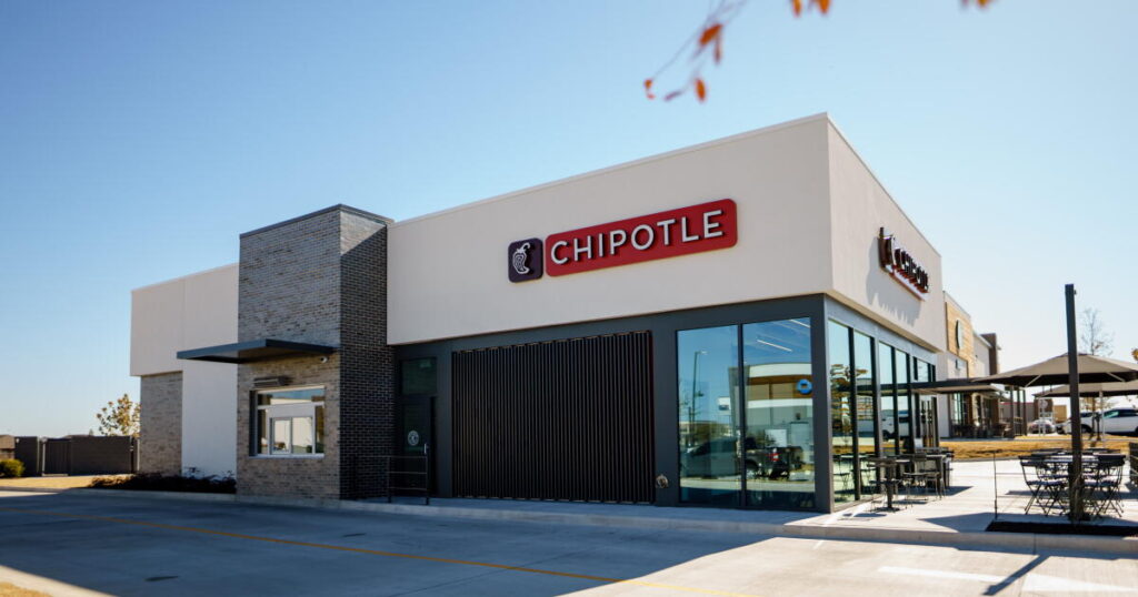 New chicken and chips help Chipotle post sales growth