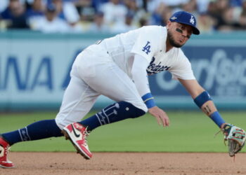 Miguel Rojas announces his retirement following Dodgers’ NLCS loss