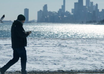 U.S. winter is likely to be wetter and warmer, forecasters say