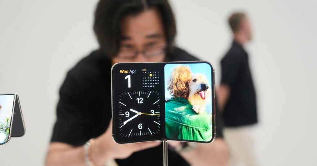 Apple’s new foldable iPhone is cracking after hours or days of use