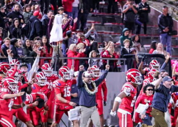 Mater Dei pulls off magical comeback to defeat St. John Bosco