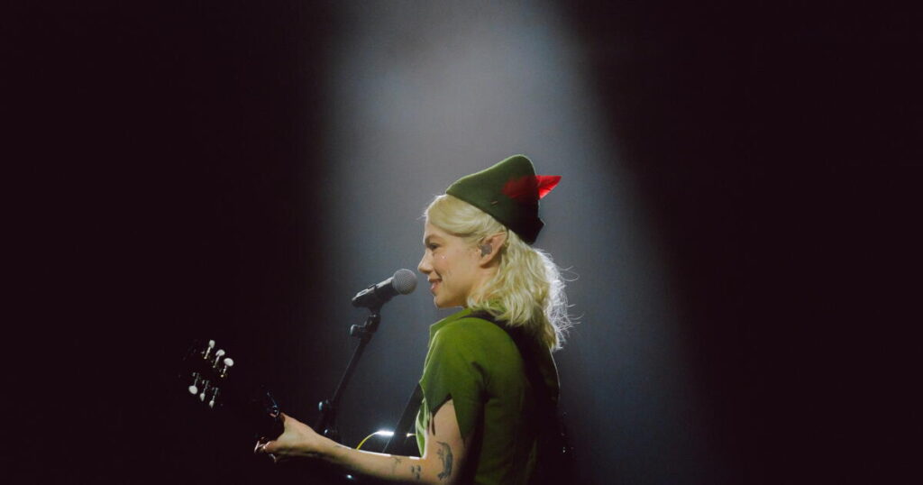 Phoebe Bridgers’ phone-free Lost Tour lets an arena hear her think