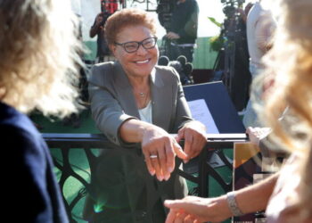 How the Bass campaign channels one of L.A.’s most infamous mayoral races