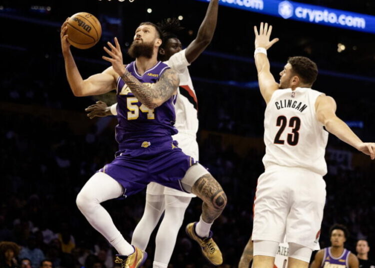 Lakers suffer first loss of season at hands of Trail Blazers